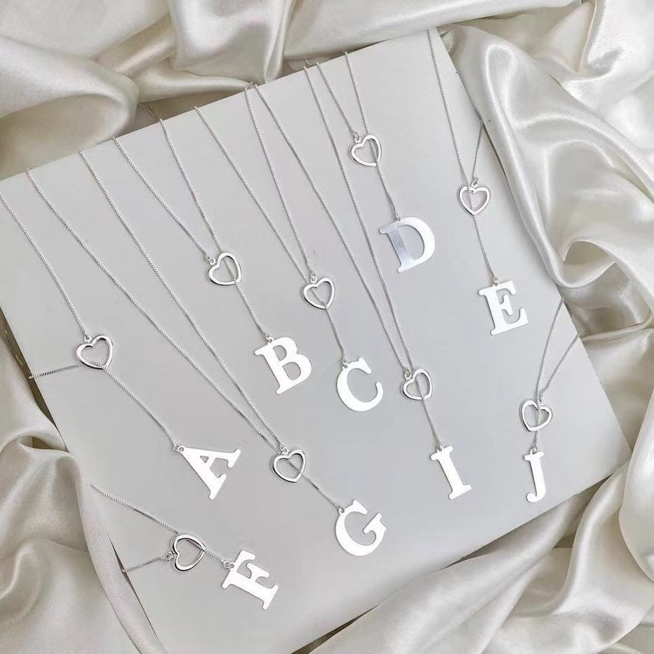 Colar Feminino Gravatinha de Letra Inicial Folheado a Ouro e Prata925